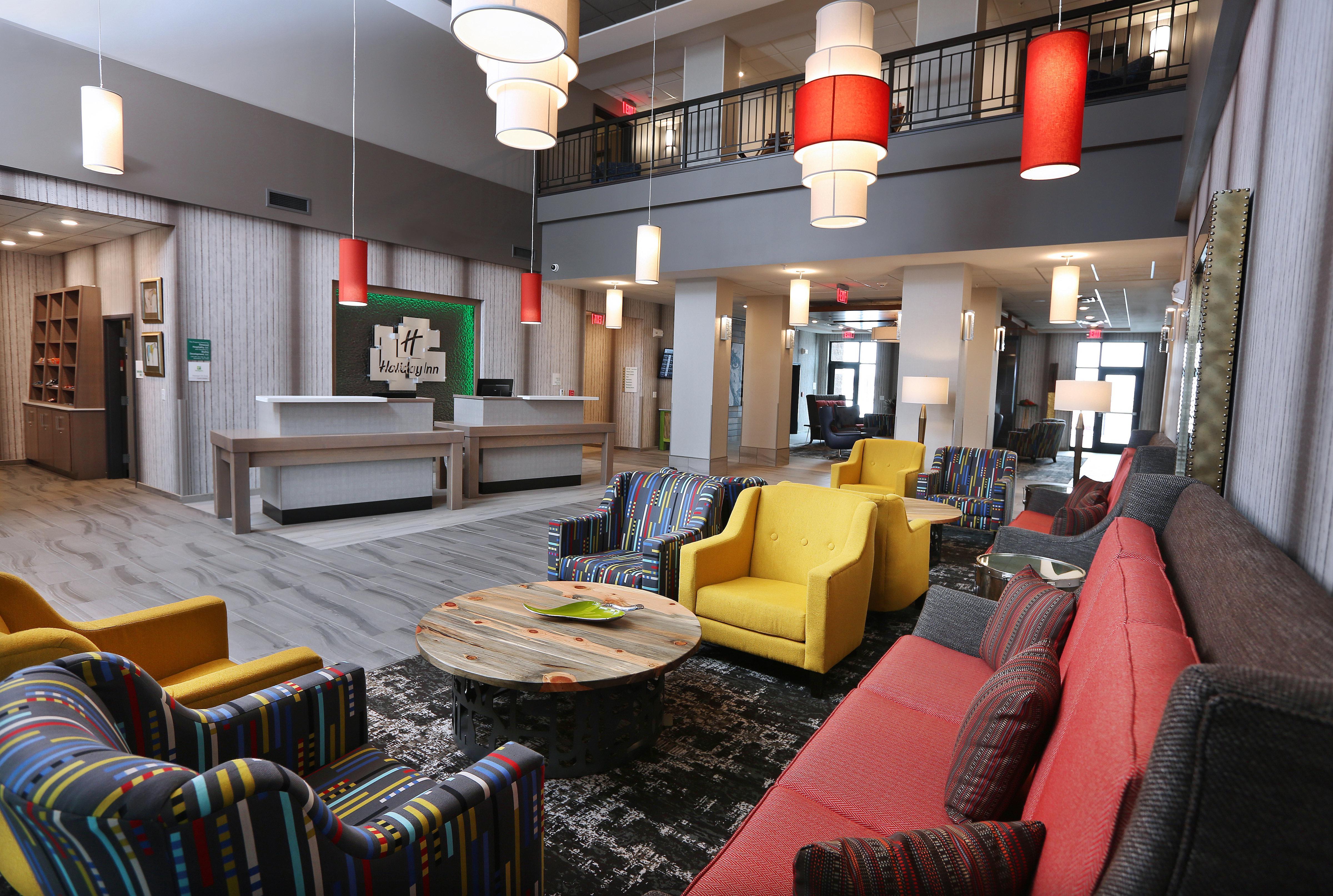 Holiday Inn & Suites Sioux Falls - Airport By Ihg Bagian luar foto