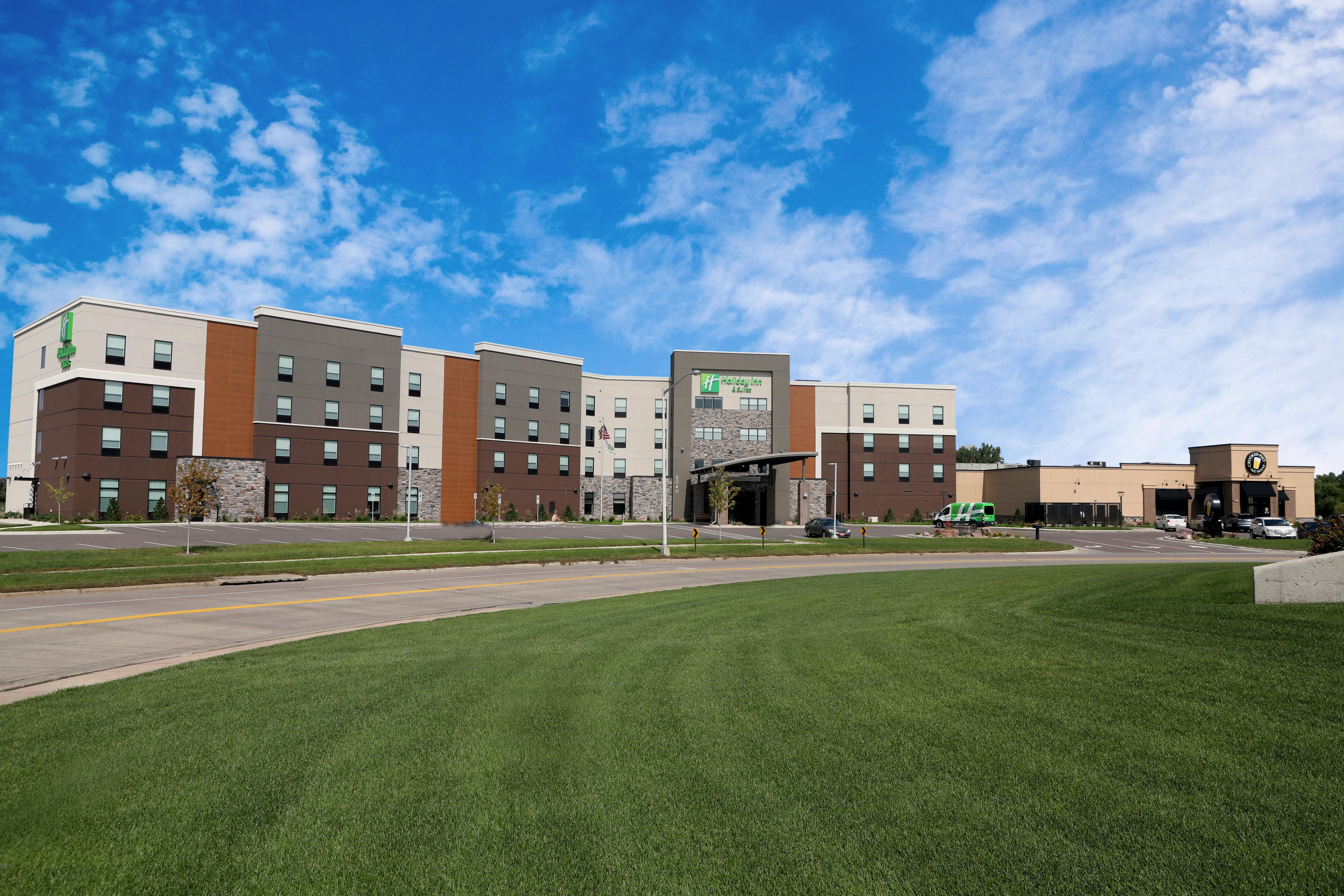 Holiday Inn & Suites Sioux Falls - Airport By Ihg Bagian luar foto